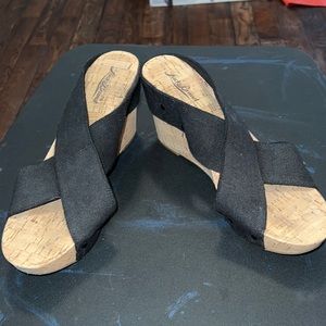 Lucky Brand 9.5 wedges black
